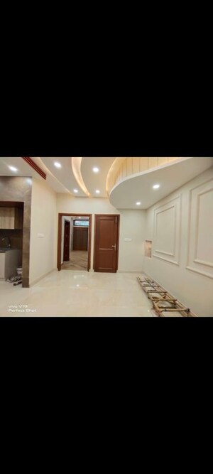 3 BHK Builder Floor For Rent in East Of Kailash