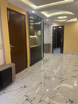 Room in 2 BHK Independent House at Paschimpuri – for Rent