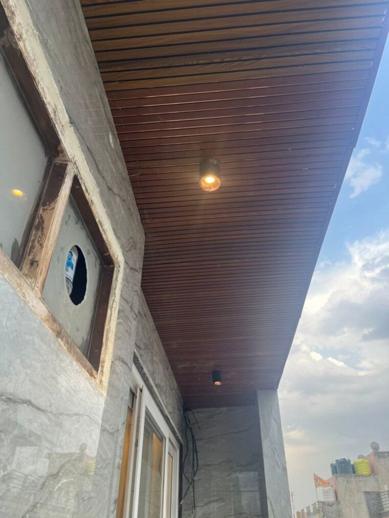 Balcony, paschimpuri 2 Bedroom 30000 Sq.Ft. Independent House In Paschimpuri Delhi 10444149