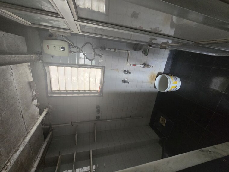 Bathroom, damodar-park-apartment 1 Bedroom 550 Sq.Ft. Apartment In Ghatkopar West Mumbai 10444137