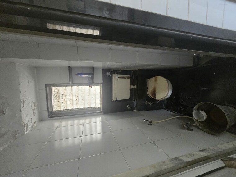 Bathroom, damodar-park-apartment 1 Bedroom 550 Sq.Ft. Apartment In Ghatkopar West Mumbai 10444137