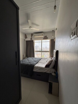 Room in 3 BHK Apartment at Omkar Alta Monte, Malad East – for Rent