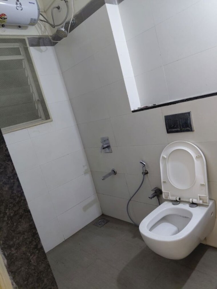 Bathroom, rustomjee-urbania-azziano 3 Bedroom 1000 Sq.Ft. Apartment In Thane West Thane 10444157