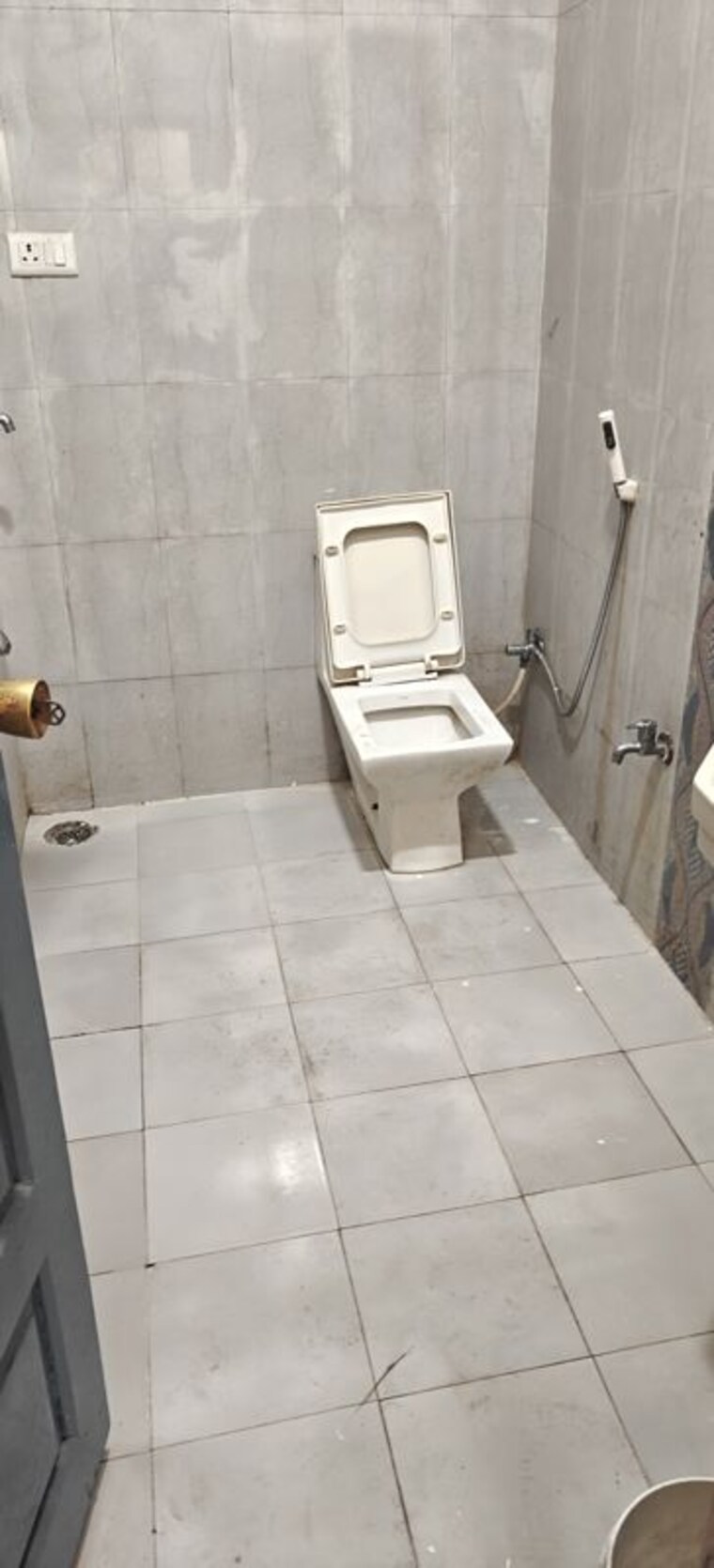 Bathroom, fortune-enclave 3 Bedroom 2700 Sq.Ft. Apartment In Banjara Hills Hyderabad 10444122