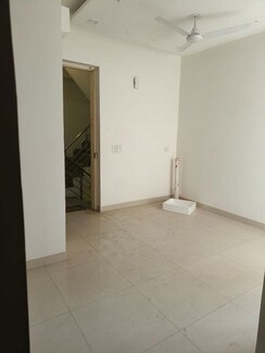 1 BHK Apartment For Rent in UK Iridium