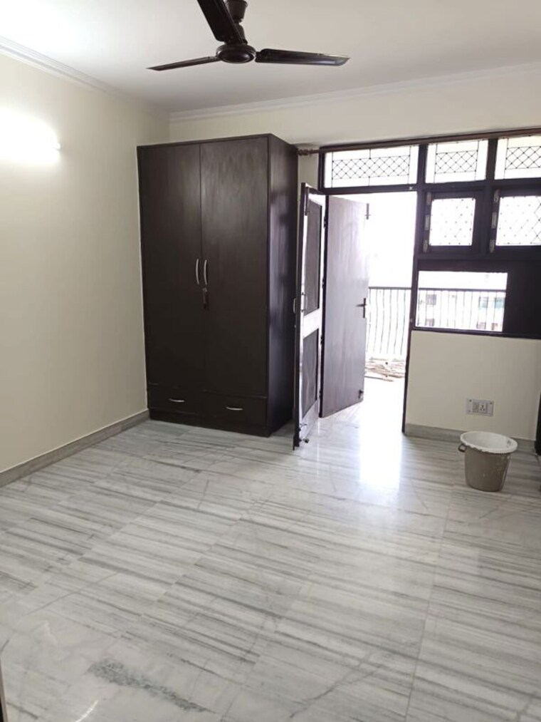 Room, dwarka 3 Bedroom 1800 Sq.Ft. Apartment In Dwarka Delhi 10444226