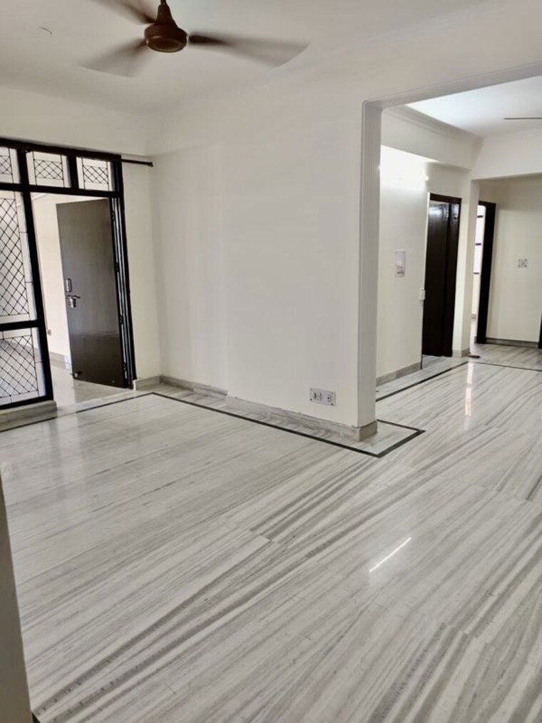 Room, dwarka 3 Bedroom 1800 Sq.Ft. Apartment In Dwarka Delhi 10444226