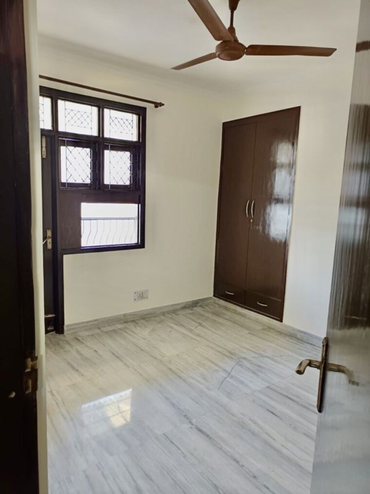 Room, dwarka 3 Bedroom 1800 Sq.Ft. Apartment In Dwarka Delhi 10444226