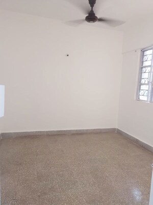 Room in 2 BHK Apartment at Bramha Majestic, Kondhwa – for Rent