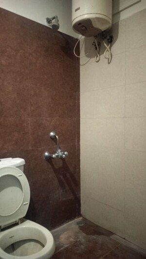 Bathroom in 3 BHK Apartment at Jubilee Hills – for Rent