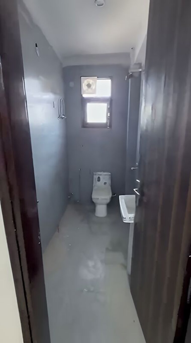 Bathroom, rajpur 2 Bedroom 75 Sq.Yd. Builder Floor In Rajpur Delhi 10444240