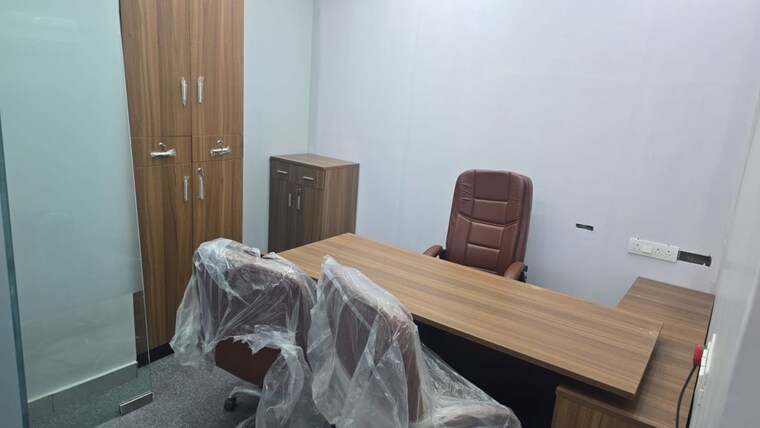 Team Area, sector 63 Commercial Office Space 3000 Sq.Ft. In Sector 63 Noida 10444206