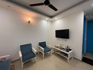 Living Room in 2 BHK Builder Floor at South Extension ii – for Rent