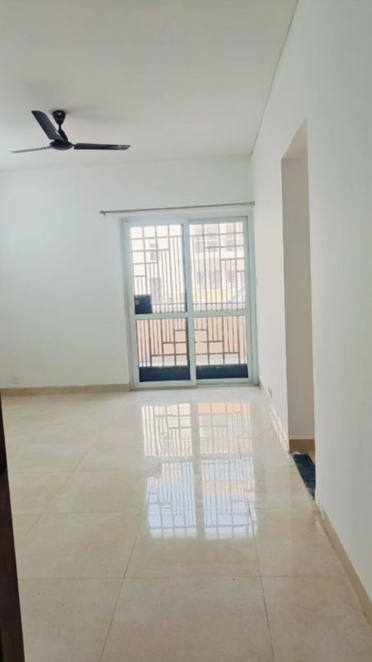 Room, bptp-discovery-park 3 Bedroom 1572 Sq.Ft. Apartment In Sector 80 Faridabad 10444260