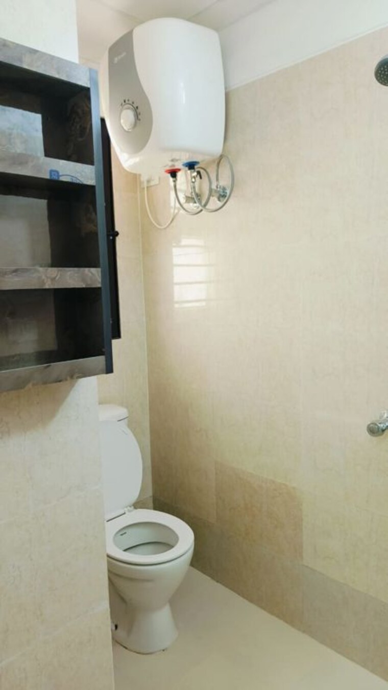 Bathroom, bptp-discovery-park 3 Bedroom 1572 Sq.Ft. Apartment In Sector 80 Faridabad 10444260