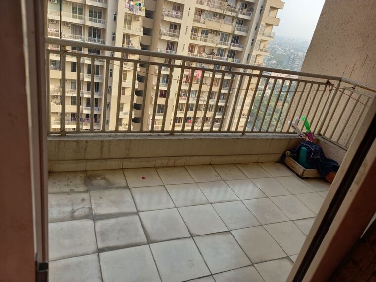 Balcony, spaghetti-complex 2 Bedroom 800 Sq.Ft. Apartment In Kharghar Navi Mumbai 10444265