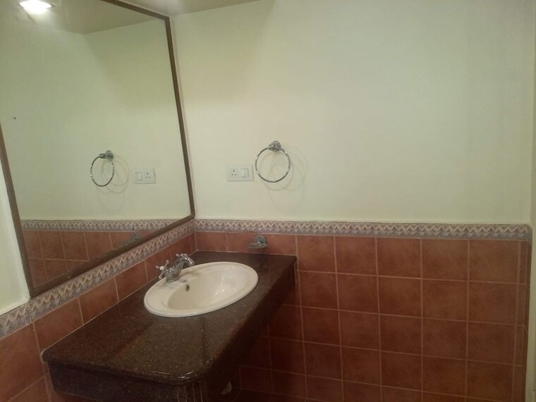 Bathroom, richmond town 3 Bedroom 1600 Sq.Ft. Independent House In Richmond Town Bangalore 10444281