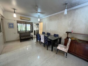 Living Room in 3.5 BHK Apartment at Vaswani Kalpana, Khar West – for Rent