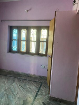 Room in 2 BHK Builder Floor at Canal Road – for Rent