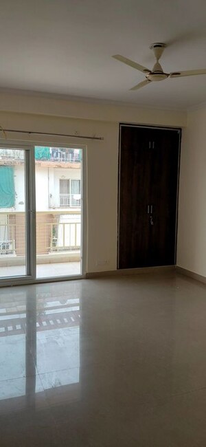 Room in 3 BHK Apartment at Manglam Anand Bagh, Mansarovar – for Rent