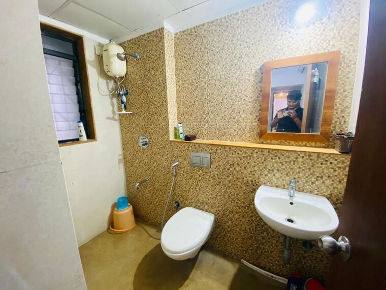 Bathroom, lodha-casa-urbano 2 Bedroom 990 Sq.Ft. Apartment In Dombivli East Thane 10444385