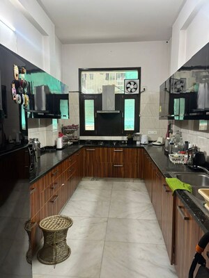 Kitchen in 3 BHK Builder Floor at Dlf Phase I – for Rent