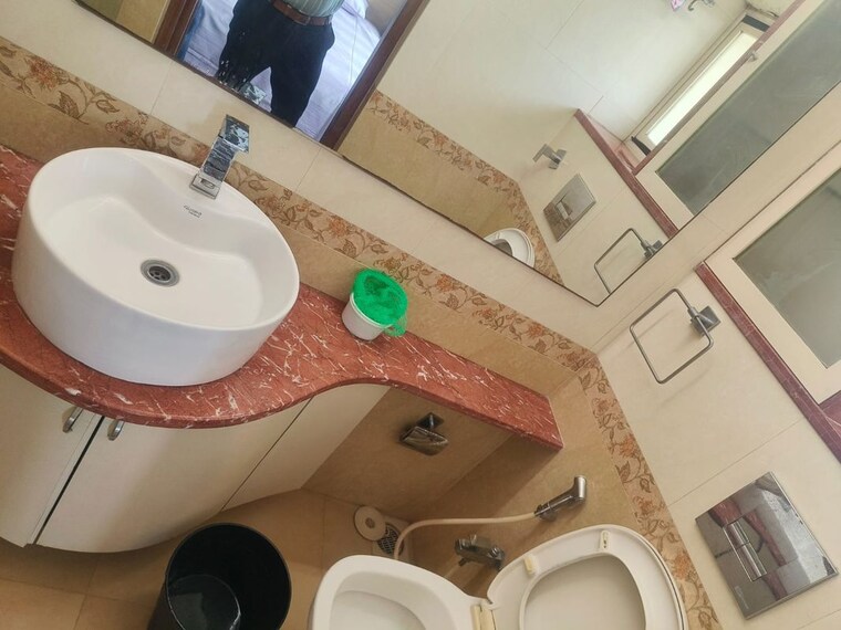 Bathroom, palm-springs-cuffe-parade 2 Bedroom 1100 Sq.Ft. Apartment In Cuffe Parade Mumbai 10444417