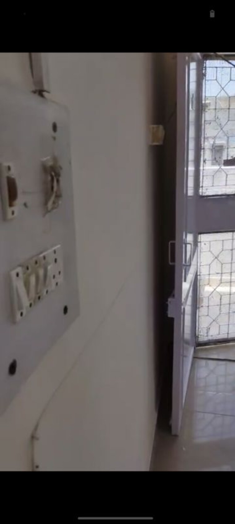 Bathroom, jal-vayu-vihar-noida 2 Bedroom 900 Sq.Ft. Apartment In Sector 21 Noida 10444420