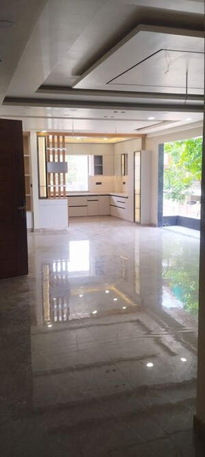 4 BHK Builder Floor For Sale in Sector 85
