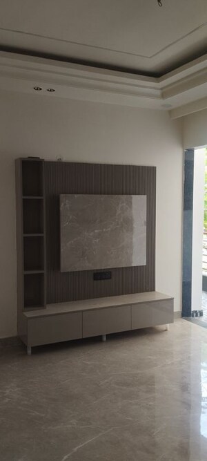 Room in 4 BHK Builder Floor at Sector 85 – for Sale