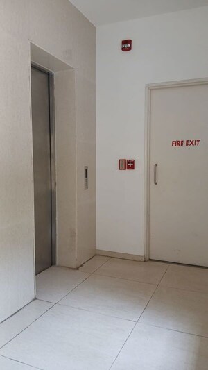 Room in  Office Space at Hiranandani Estate, Ghodbunder Road – for Rent