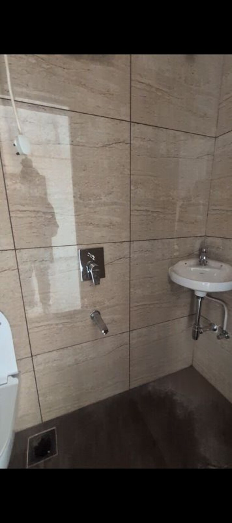 Bathroom, chandak-34-park-estate 2 Bedroom 700 Sq.Ft. Apartment In Goregaon West Mumbai 10444486