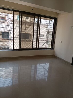 Room in 2 BHK Apartment at Jyoti Apartments, Ghatkopar East – for Rent