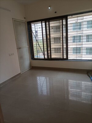 Room in 2 BHK Apartment at Jyoti Apartments, Ghatkopar East – for Rent