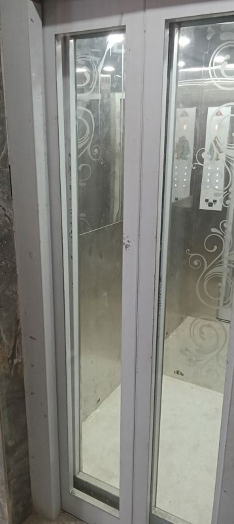 Other, govindpuri 3 Bedroom 900 Sq.Ft. Builder Floor In Govindpuri Delhi 10444513