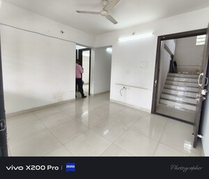 Room in 2 BHK Apartment at Wadgaon Sheri – for Rent