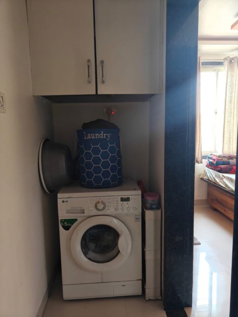 Bathroom, lunkad-daffodils 2 Bedroom 1200 Sq.Ft. Apartment In Viman Nagar Pune 10444551