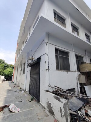  Warehouse – Exterior View View at Sector 63 - for Rent