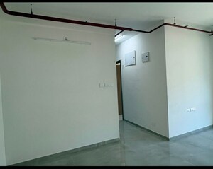 Room in 2 BHK Apartment at Sheth Auris Bliss, Malad West – for Rent