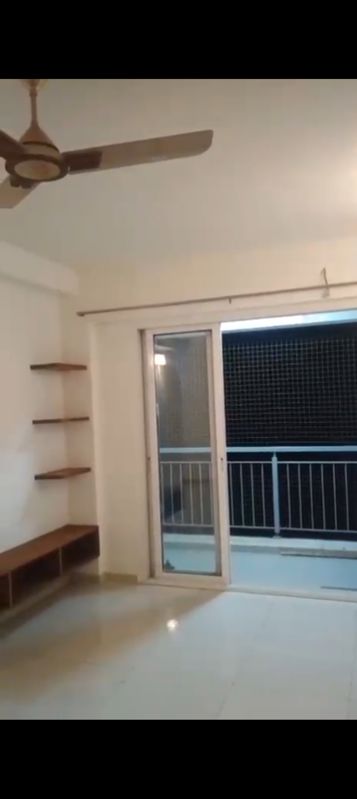 3 BHK 1100 Sq.Ft. Apartment in Godrej Emerald Vista