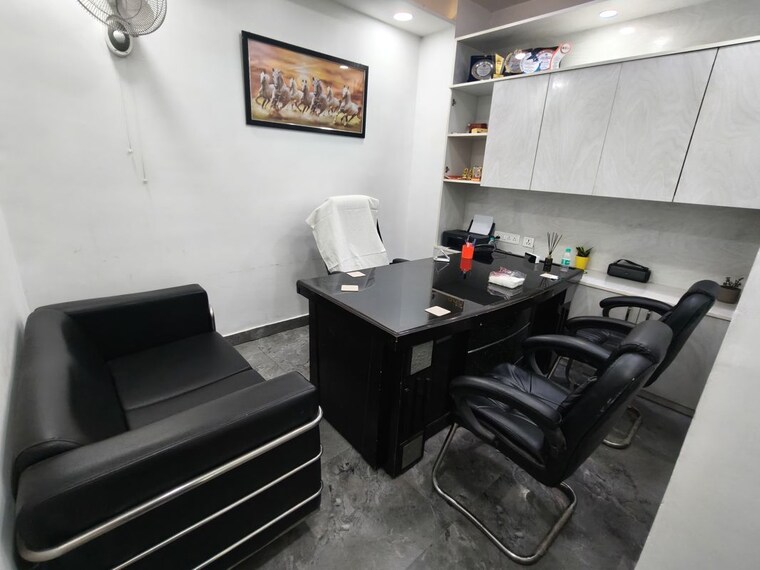 Team Area, netaji subhash place Commercial Office Space 662 Sq.Ft. In Netaji Subhash Place Delhi 10444634