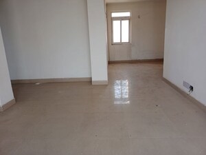 Room in 3 BHK Apartment at Omaxe Royal Residency Faridabad, Sector 79 – for Sale