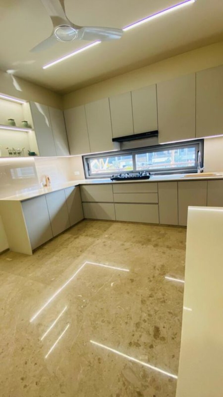 Kitchen, vihav-keystone-skyvillas 4 Bedroom 4180 Sq.Ft. Apartment In New Alkapuri Vadodara 10444727