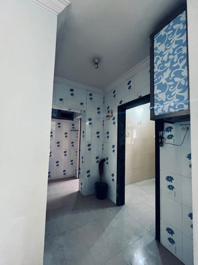 Bathroom, sai-baba-vihar-complex 2 Bedroom 600 Sq.Ft. Apartment In Ghodbunder Road Thane 10444771