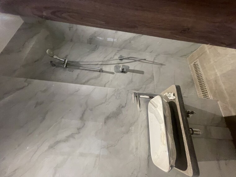 Bathroom, regency-terrace 3 Bedroom 2400 Sq.Ft. Apartment In Khar West Mumbai 10444725