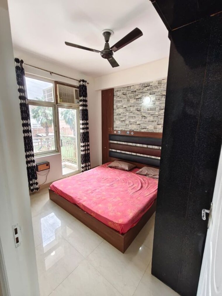 Bedroom, shree-vardhman-mantra 2 Bedroom 900 Sq.Ft. Apartment In Sector 67 Gurgaon 10444773