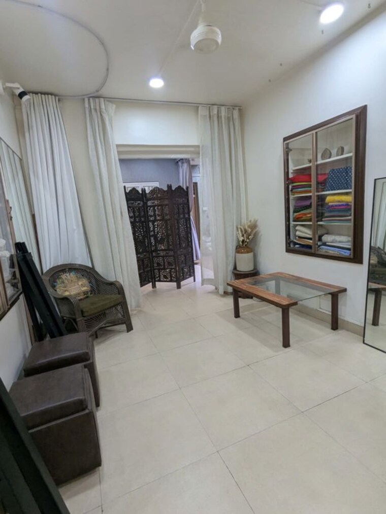 Living Room, shaniwar peth Commercial Office Space 800 Sq.Ft. In Shaniwar Peth Pune 10444795