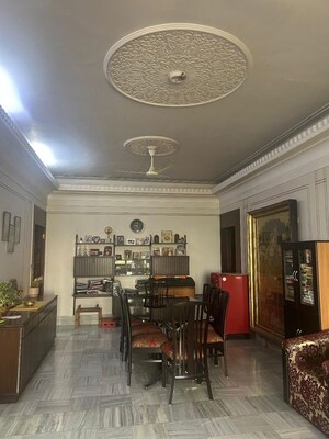 Living Room in 3 BHK Apartment at Marine Drive – for Sale