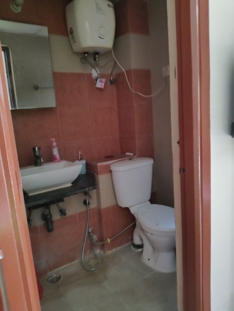 Bathroom, mahagun-my-woods 2 Bedroom 935 Sq.Ft. Apartment In Sector 16c Greater Noida Greater Noida 10444801