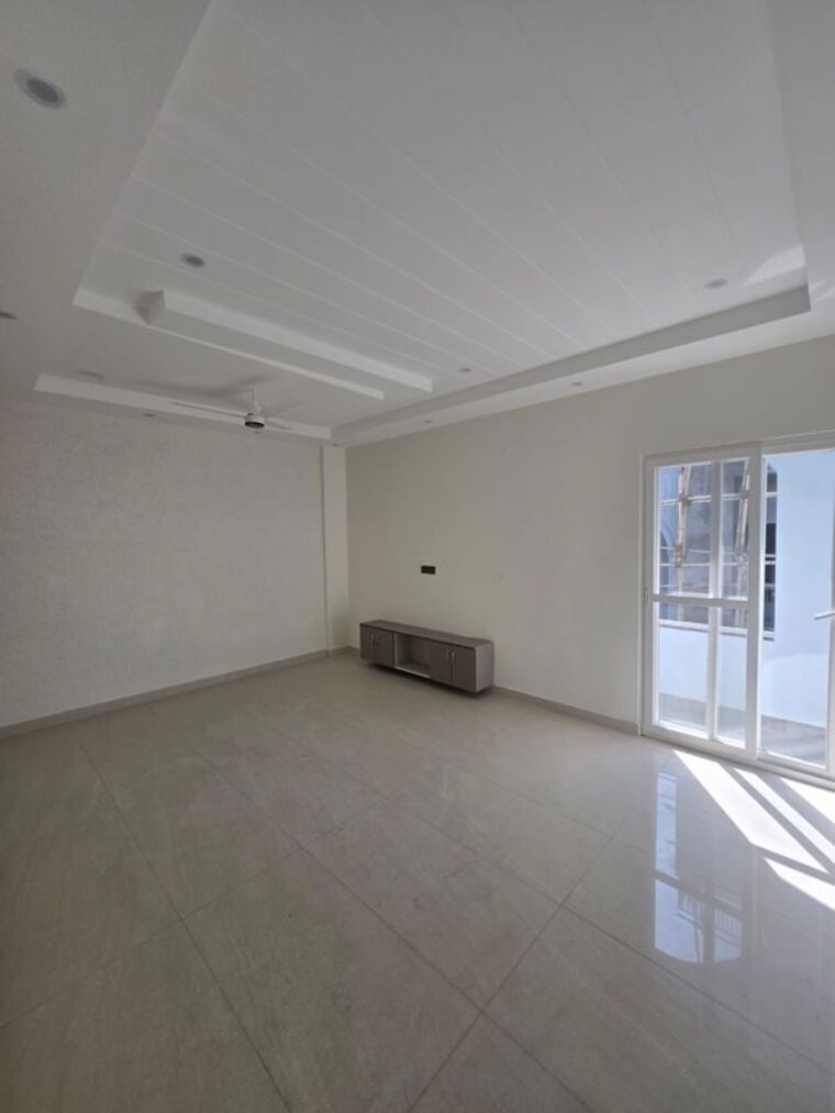 Room, laxman chowk 4 Bedroom 145 Sq.Yd. Independent House In Laxman Chowk Dehradun 10444794